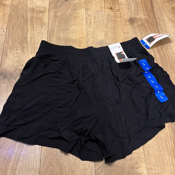 Wildfox womens shorts size large NWT - Picture 4 of 7